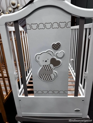 Kinderbett mit Rollen Neuwertig Bild 2