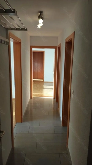 Sonnige 4-Zimmer-Wohnung am Paspels-See provisionsfrei Bild 4