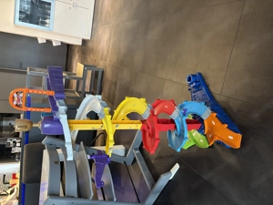 Vtech -Tut Tut Baby Flitzer Bahn mit Fahrzeugen  Bild 3