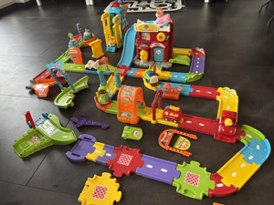 Vtech -Tut Tut Baby Flitzer Bahn mit Fahrzeugen 