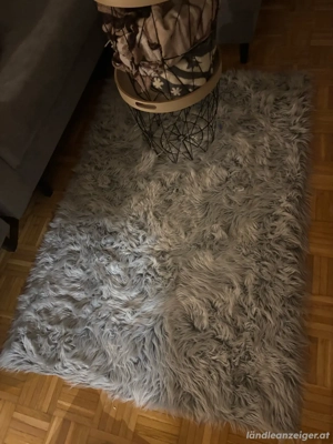 Teppich grau