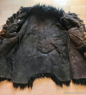 Krampus Perchte Echtfell Bild 3