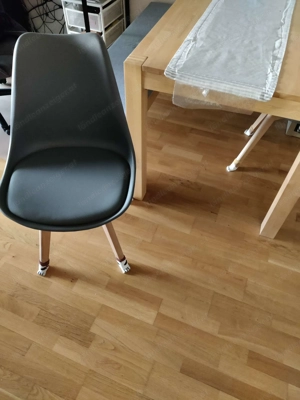 Ikea Esstisch und Bank + 2 Stühle