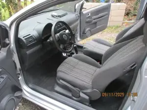 VW Fox 1.4 silber zu verkaufen Bild 10
