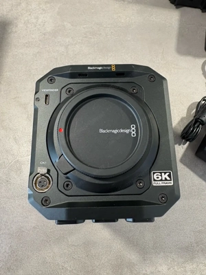 Blackmagic Full Frame PYXIS 6K L-Mount Film Camera  Zubehörpaket Top 
