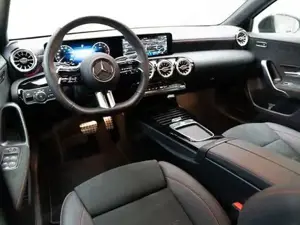 Mercedes-Benz A 180 d Kompaktlimousine W-Paket Night Navi Sport Bild 6