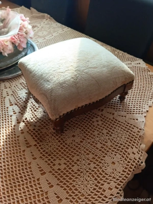 Holzschemel Antik 27x27