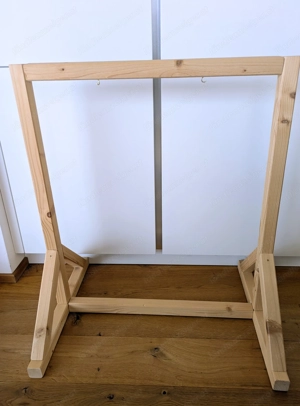 Gongständer aus Holz