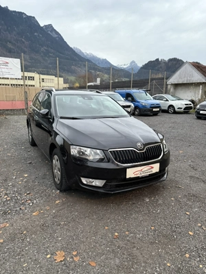 Skoda Octavia Elegance 4x4 *Neu Vorgeführt*SHZ*AHK*TEMPOMAT* Bild 3