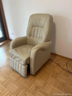 Leder Sessel mit Aufstehhilfe