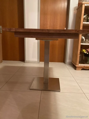 Altholztisch mit Edelstahlfuß Bild 3