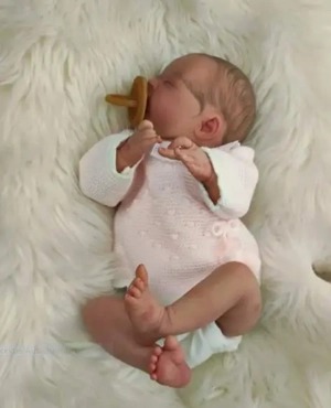 Reduzierte Vollsilikon Reborn ,, Sina ,,  Bild 3