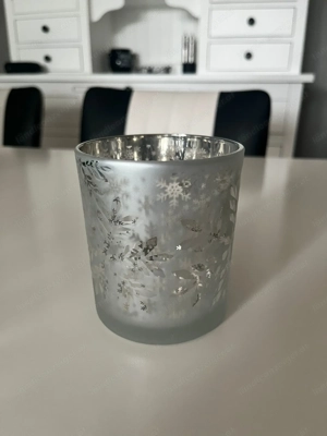 Windlicht im weihnachtlichen Schneeflocken Design Bild 3