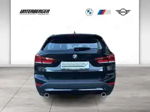 BMW X1 xDrive18d DAB-Tuner // Sitzheizung Fahrer/Beifahrer // Driving Assistant Bild 6