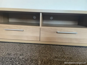 TV-Schrank Bild 4