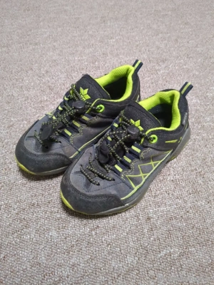 Schuhe Kinder Größe 26