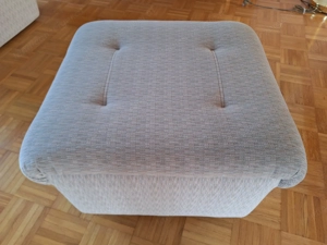 Ecksofa mit Stuhl und Hocker Bild 3