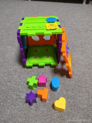 Spielzeug Baby Würfel Bild 3