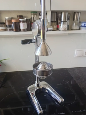 Orangen Zitronenpresse Metall Bild 2