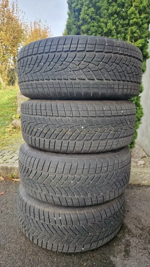 Winterreifen Goodyear 255 55VR18TLXL 109V UG. Per. Gen-1 SUV Bild 2