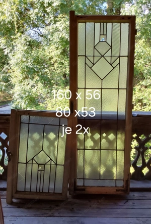 2 antike Bleiglasfenster 