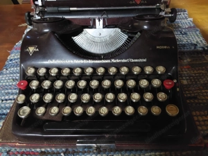 Schreibmaschine aus Wehrmachtszeiten