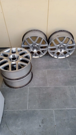 4x Original VW Alufelgen 16 Zoll   guter Zustand Bild 2