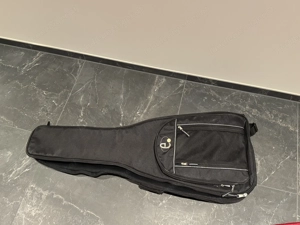 Gitarrenhülle kostenlos zur Selbstabholung in Nüziders