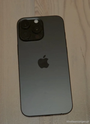 IPhone 16 Pro Max  Bild 3