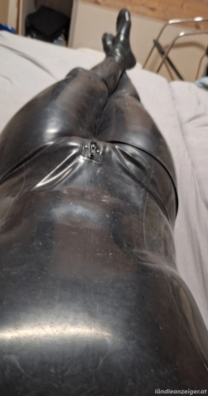 Sub möchte gefesselt und benutzt werden  Bild 2