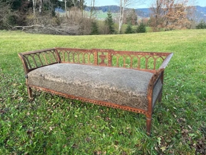 Alte Couch, ca. 1900