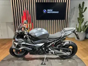 BMW S 1000 RR  Bild 4
