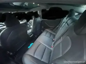 Tesla Model 3 Long Range AWD Bild 3