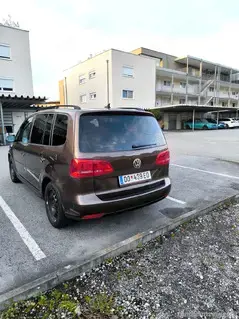 VW Touran 1.6 TDI   Baujahr 2012 Bild 5