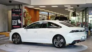 Peugeot 508 Bild 9