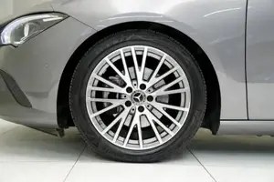 Mercedes-Benz CLA 200 d Shooting Brake LM KAM SpurW SpurH  LED Bild 4