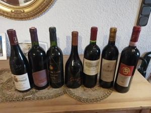 wein keller geräumt 33 flaschen 30,rot  92,94,95,97,bis2011 140,00   Bild 2