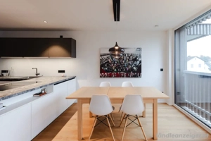 Exklusive 3-Zimmer-Dachgeschosswohnung in Toplage Bild 3