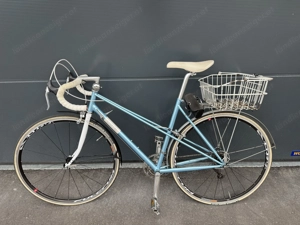 Damenfahrrad Creme Cycles Echo mit praktischem Dameneinstieg und Körbchen