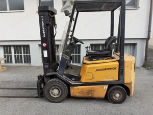 Jungheinrich Stapler DFG 16 Gabelstapler mit Seitenverschub Bild 2