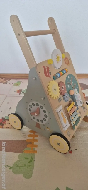 Lauflernwagen aus Holz Bild 3