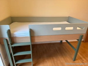 POPSICLE Halbhohes Bett mit gerader Leiter, 90x200 cm