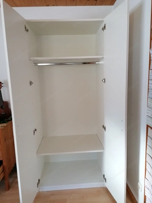 Neuwertiger Kleiderschrank!!  Bild 2