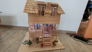Selbst gebasteltes Miniaturhaus 