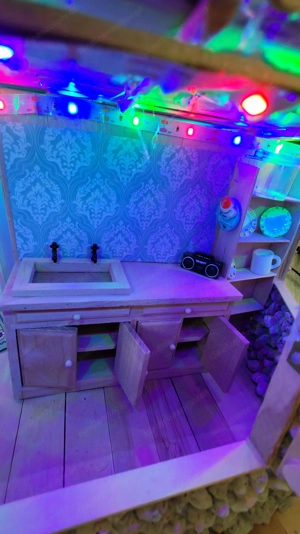 Selbst gebasteltes Miniaturhaus Bild 5