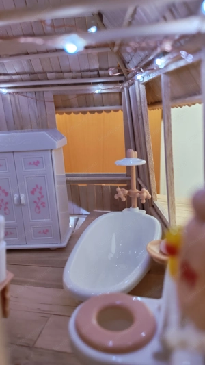 Selbst gebasteltes Miniaturhaus  Bild 3