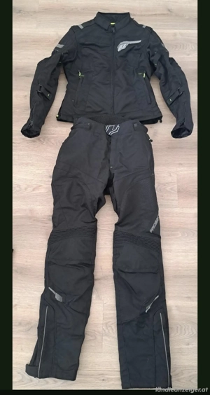 Motorradkleidung