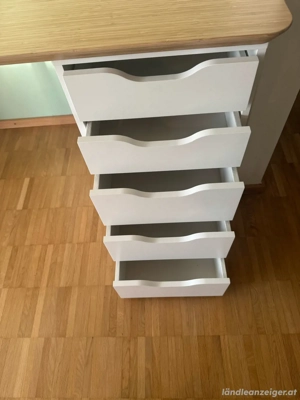 Schreibtisch Bild 5