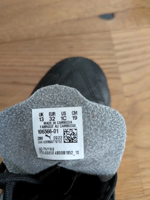 Hallenturnschuhe   Fußballschuhe für die Halle Größe 32 Bild 3