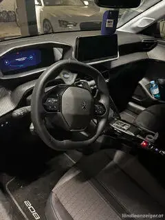 Peugeot 208 Bild 3